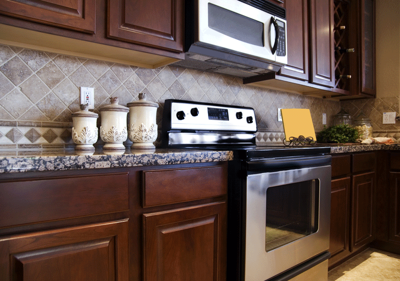 Image of a Minnesota Kitchen Romdel with new appliances and granite countertops